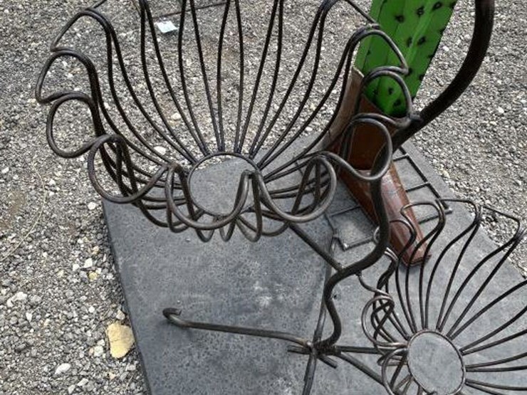 #163-•-metal-art---3-flower-pot-holder-image-3