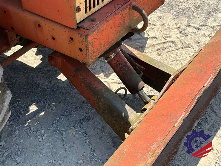 2001-ditch-witch-3700-image-14