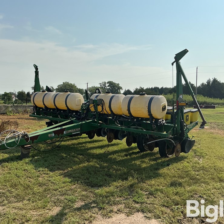 JOHN DEERE 1750