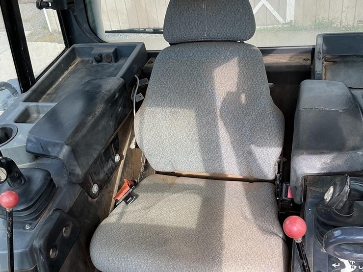 2019-deere-750k-lgp-image-14
