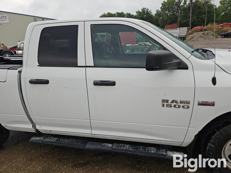2016-dodge-1500-image-15
