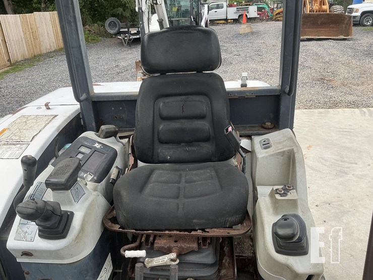 2000-bobcat-341-image-13