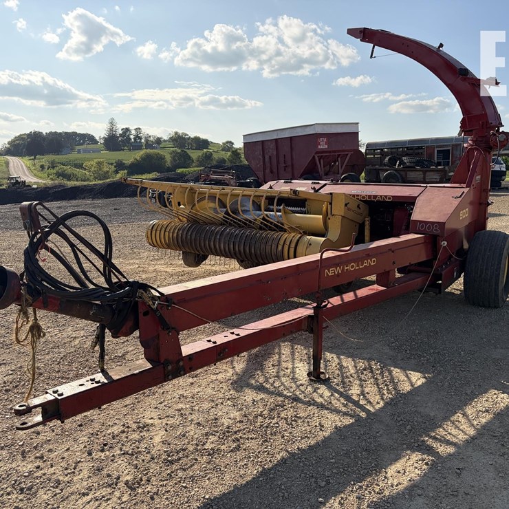 NEW HOLLAND 900