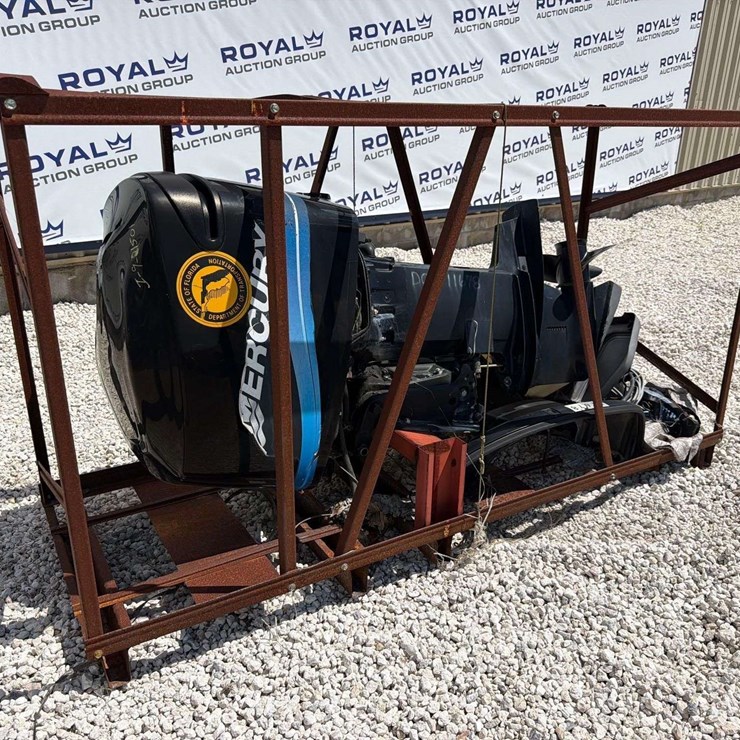 2002 Mercury 135hp Outboard Boat Motor