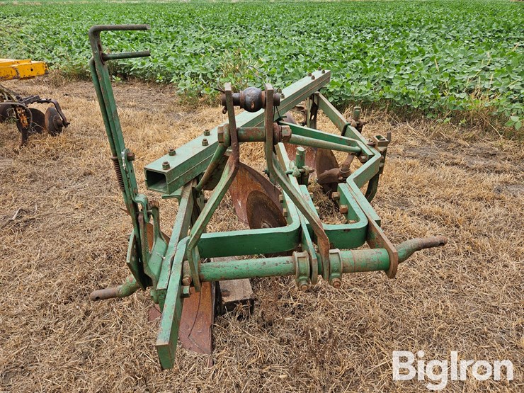 john-deere-f125-image-2