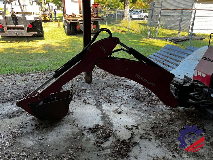 mahindra-1538b-farm-tractor-backhoe-attachment-image-12