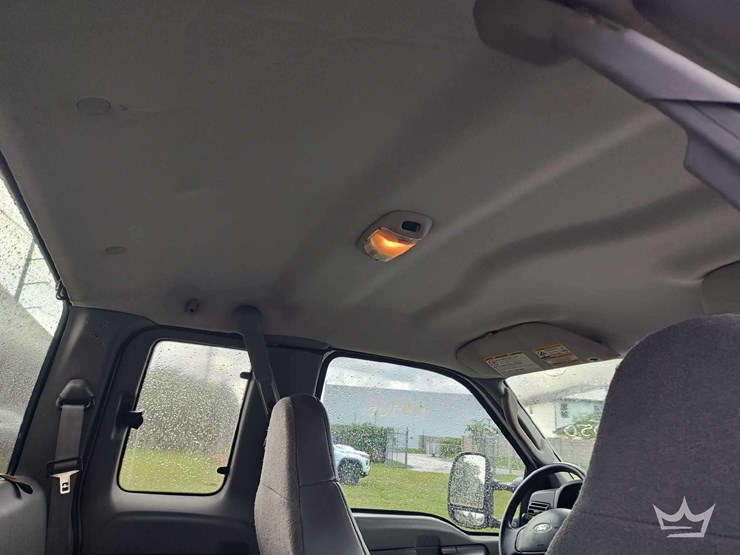 2006-ford-f350-image-32