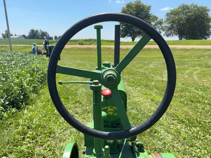 john-deere-b-image-30