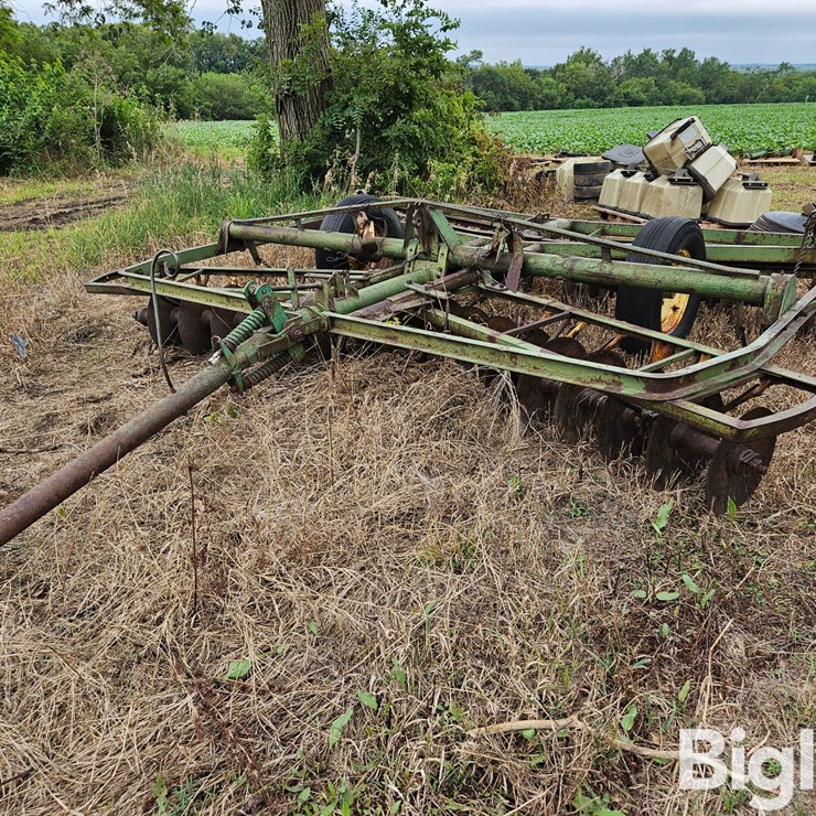 JOHN DEERE 12