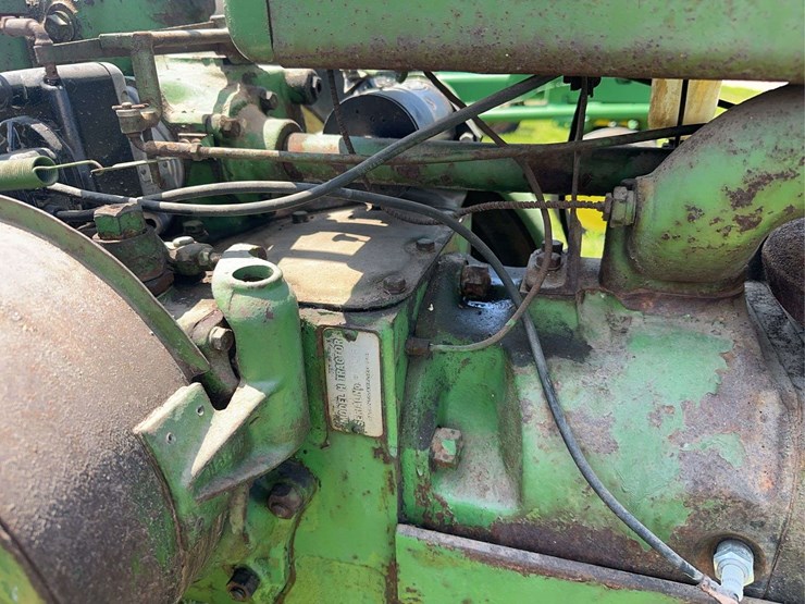 john-deere-h-image-24