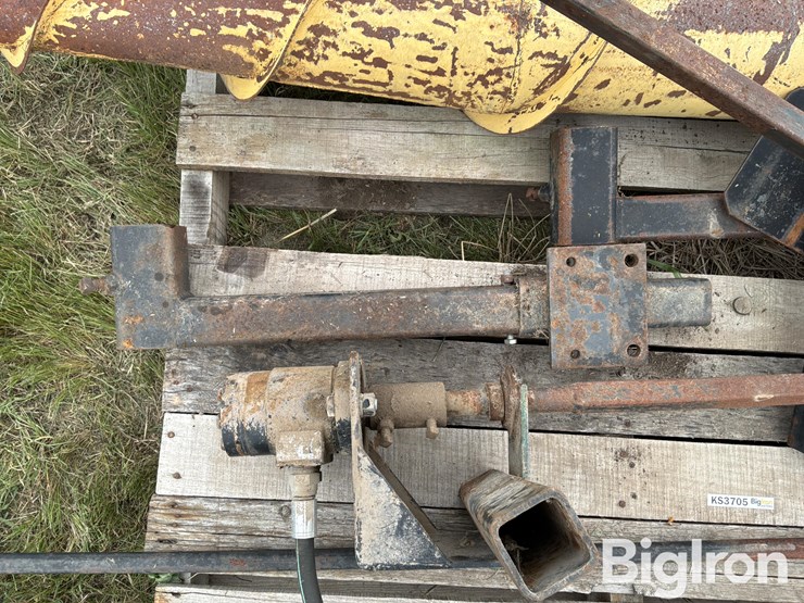 gleaner-830-image-12