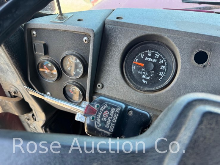 1988-mack-superliner-tri-axle-dump-truck-v8-500-mack-engine-(ashland,-va)-image-26