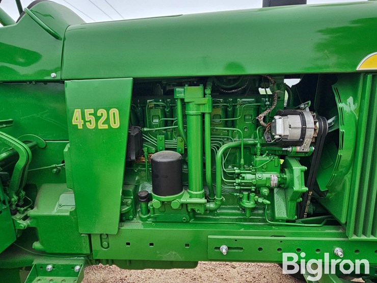 1970-john-deere-4520-image-16