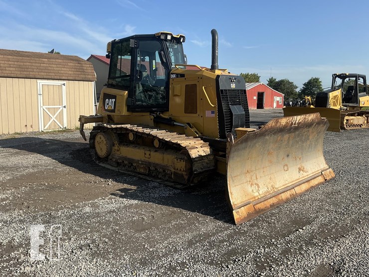 2019-caterpillar-d6k2-xl-image-6