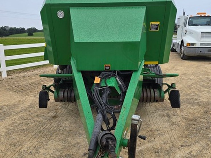 john-deere-100-image-10