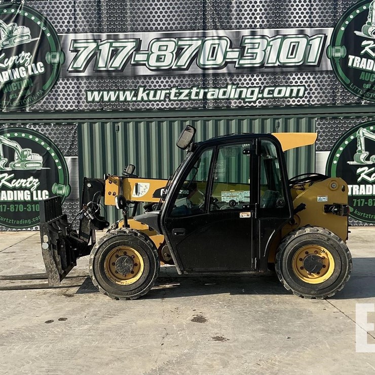 2018 CATERPILLAR TH255C