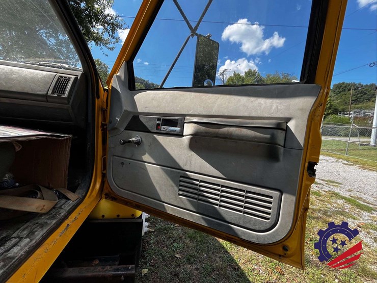 1998-gmc-c7500-s/a-boom-truck-image-55