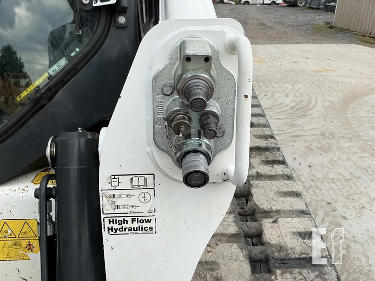 2023-bobcat-t770-image-13