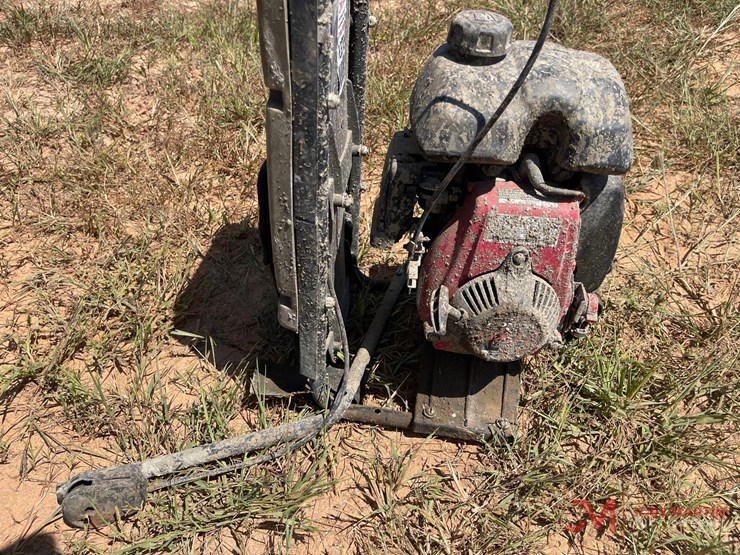 gas-powered-backpack-concrete-vibrator,-honda-gas-engine-image-6