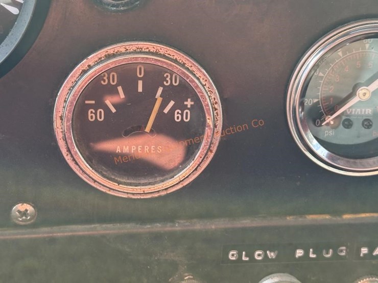 1975-international-s1600-image-33