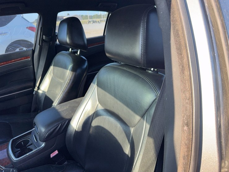 #49682-•-2012-chrysler-300-sedan-2c3ccacg8ch307925-inv#49682-image-56
