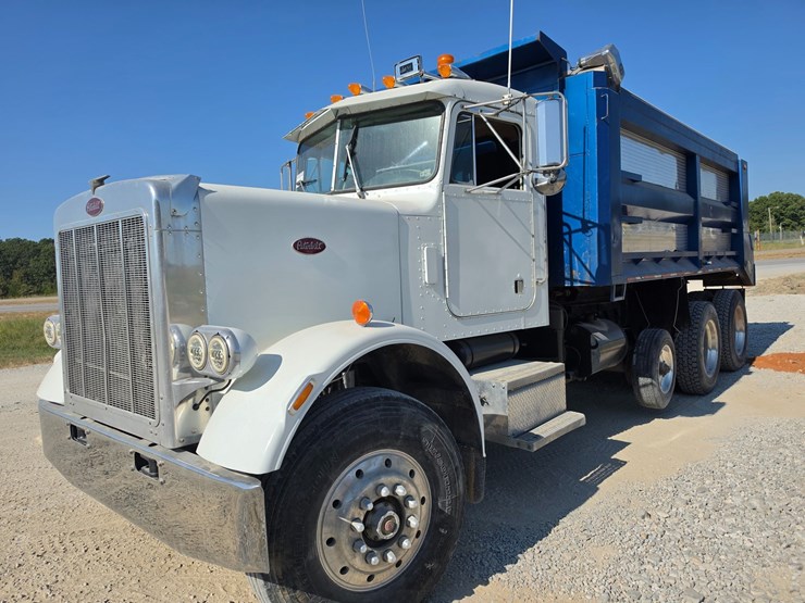1985-peterbilt-359-image-1