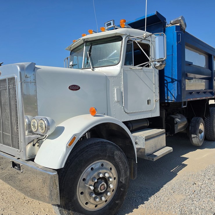 1985 PETERBILT 359