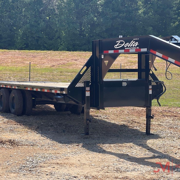2026 25' DELTA T/A GOOSENECK TRAILER