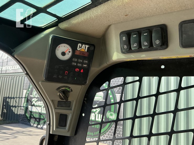 2022-caterpillar-249d3-image-16