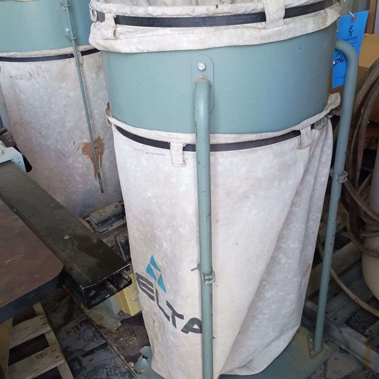 DELTA DOUBLE DUST COLLECTOR