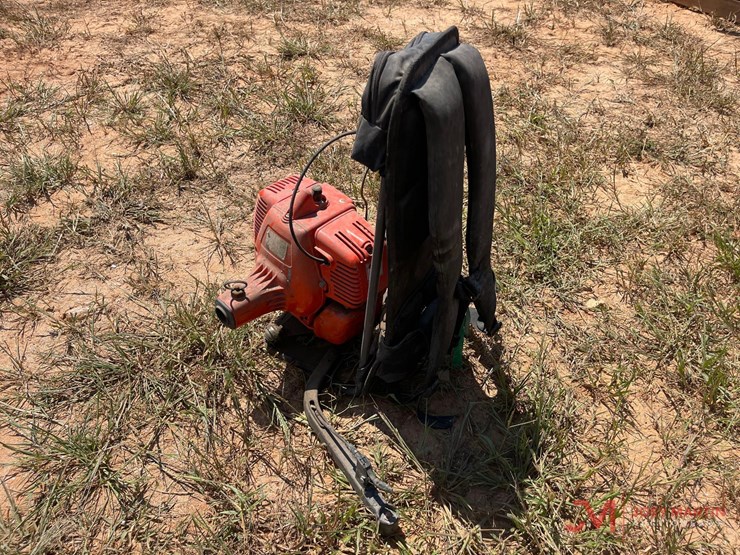 northrock-pro-50-backpack-concrete-vibrator-image-3
