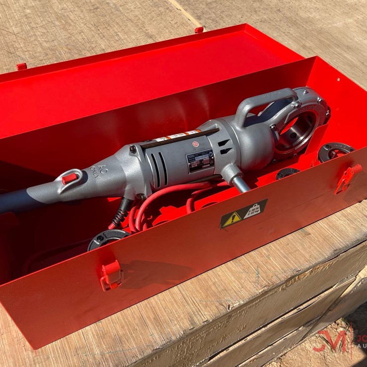 RIDGID HANDHELD PIPE THREADER