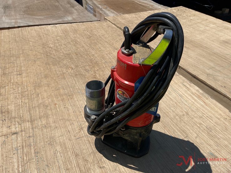 2'-submersible-trash-pump-image-3