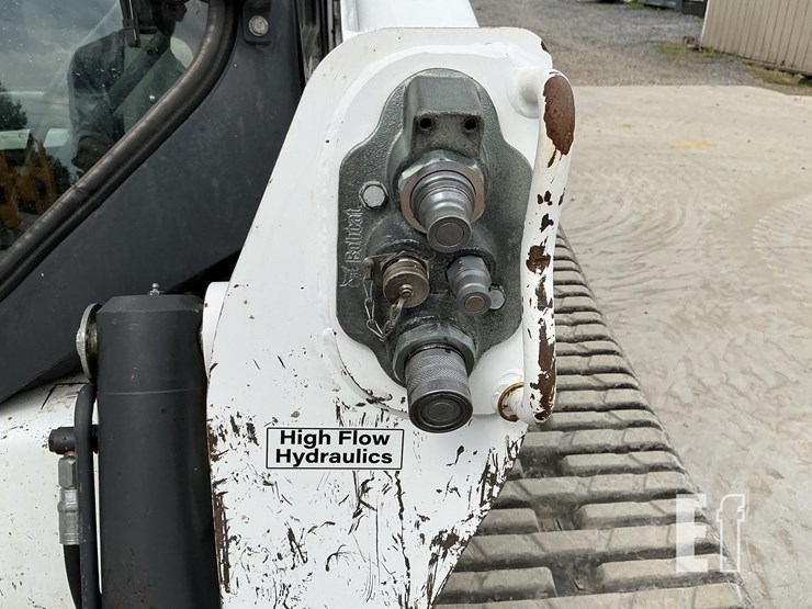 2019-bobcat-t770-image-13