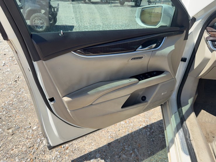 #48220-•-2013-cadillac-xts-sedan-2g61r5s39d9103334-inv#-48220-image-36