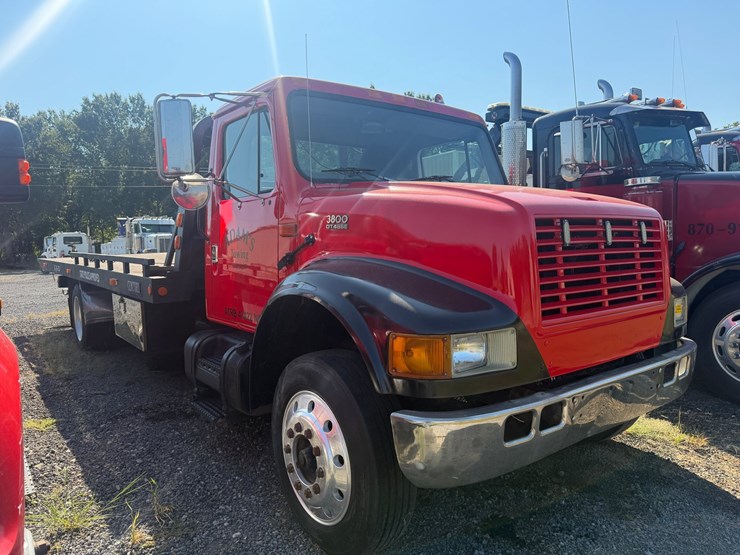 2000-international-4700-image-2