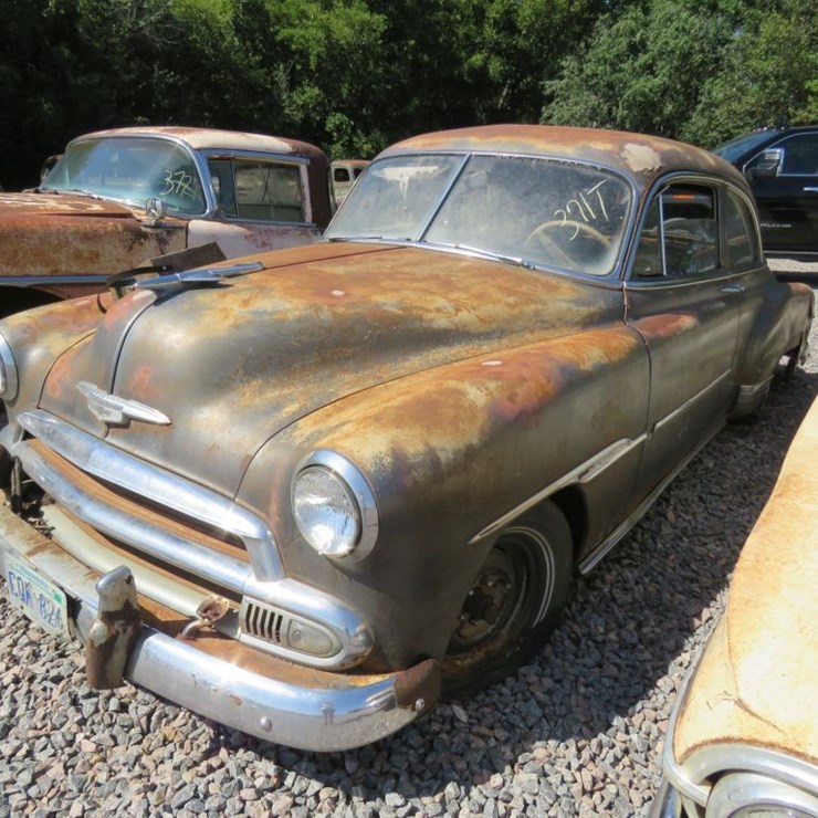 1951 Chevrolet Styleline Deluxe 2dr Sedan
