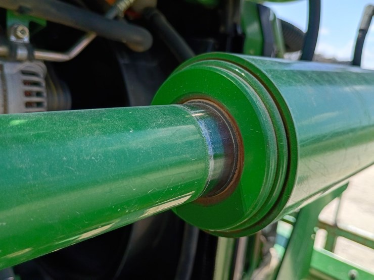 john-deere-6430-image-53