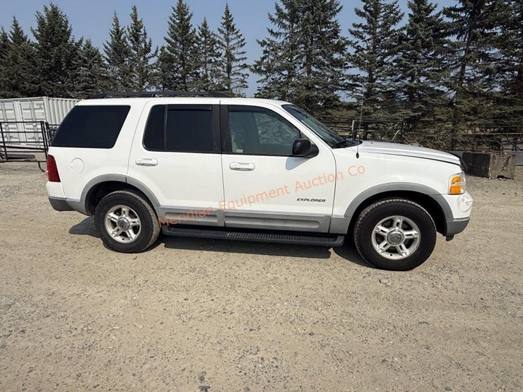 2002-ford-explorer-xlt-image-8