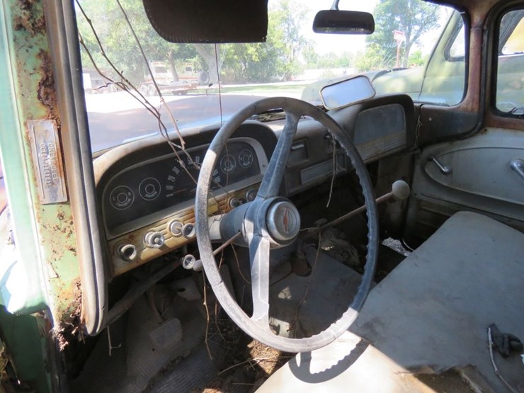 1960-chevrolet-step-side-pickup-image-9