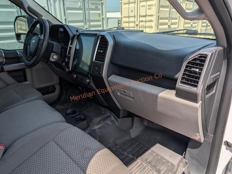 2016-ford-f150-xlt-image-42