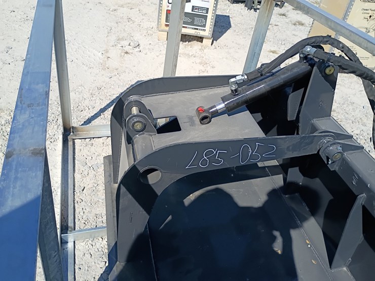 #l85-052-•-landhonor-grapple-bucket-skid-steer-attachment-image-10