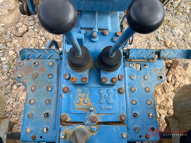 ford-1710-image-19