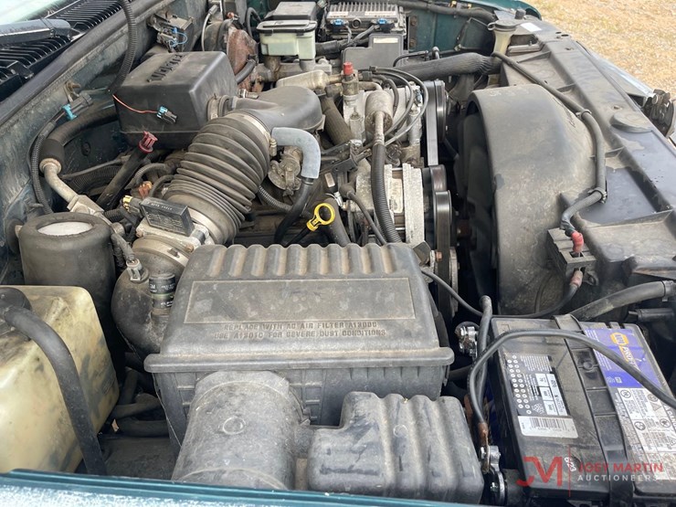 1998-chevrolet-tahoe-image-14