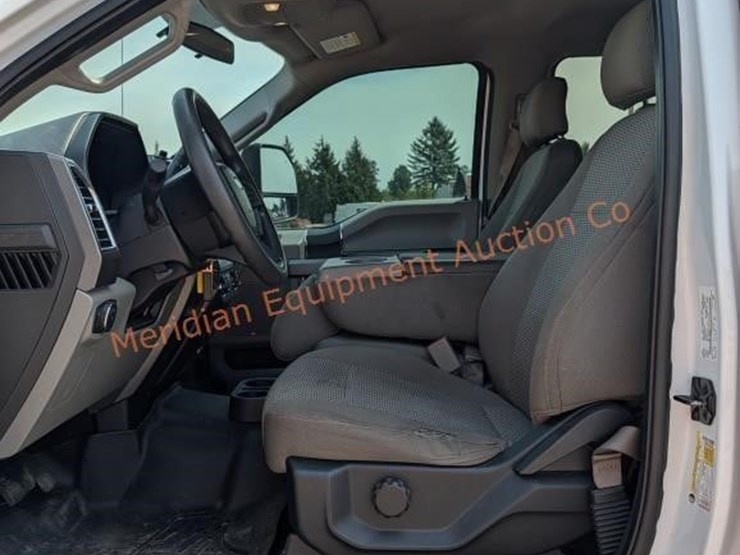 2016-ford-f150-xlt-image-54