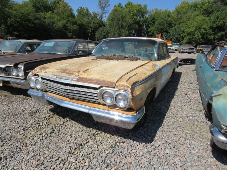 1962-chevrolet-impala-4dr-ht-image-2