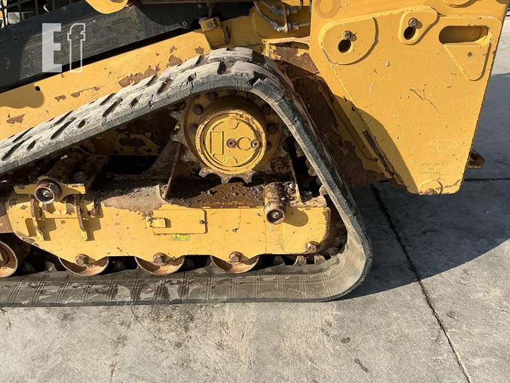 2020-caterpillar-249d3-image-9