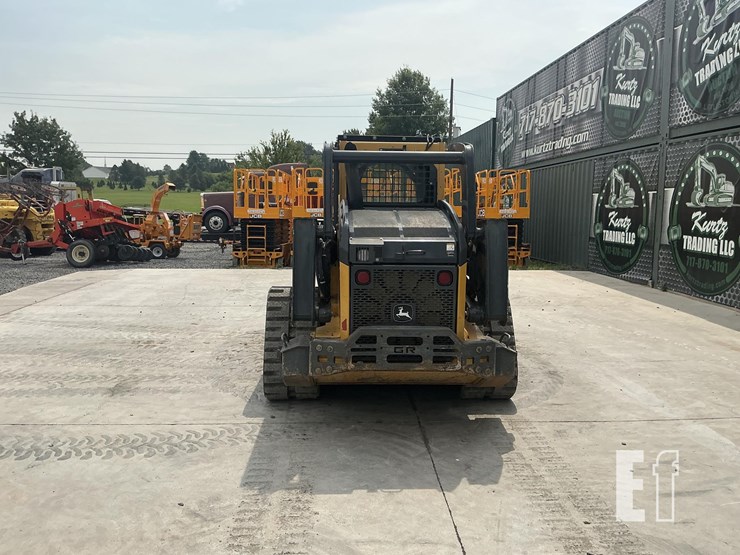 2016-deere-333e-image-3