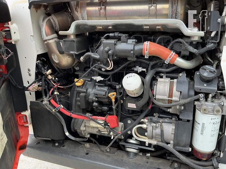 2023-bobcat-t770-image-20