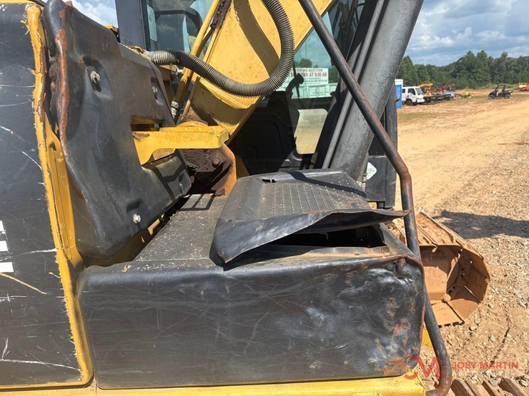 2013-caterpillar-320el-image-14